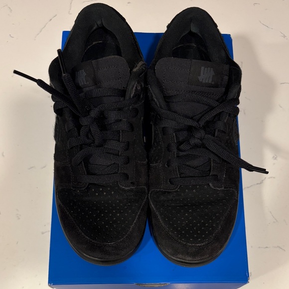 Undefeated Dunks - Picture 6 of 9